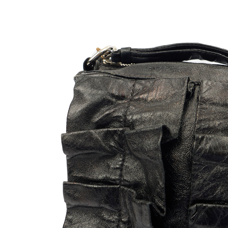 Picture of Miu Miu Tote Shoulder Bag in Black, Leather