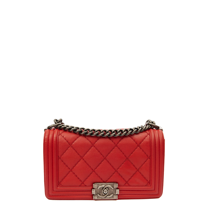 Picture of Chanel Shoulder Bag Boy - Medium in Red, Calfskin Leather