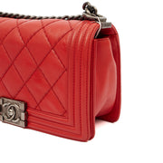 Picture of Chanel Shoulder Bag Boy - Medium in Red, Calfskin Leather