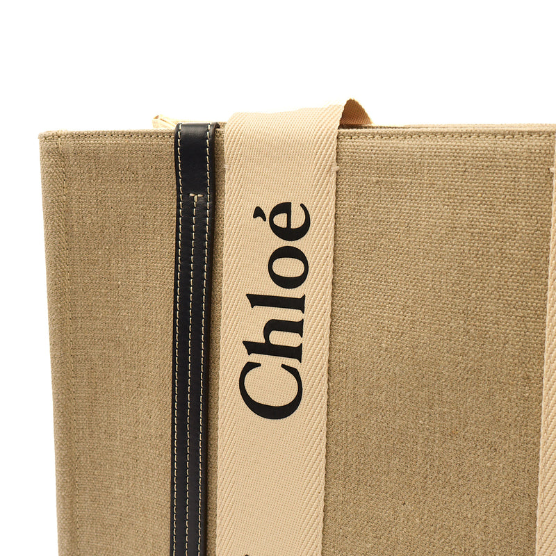 Picture of Chloe Tote Woody Tote - Medium in Neutral, Canvas