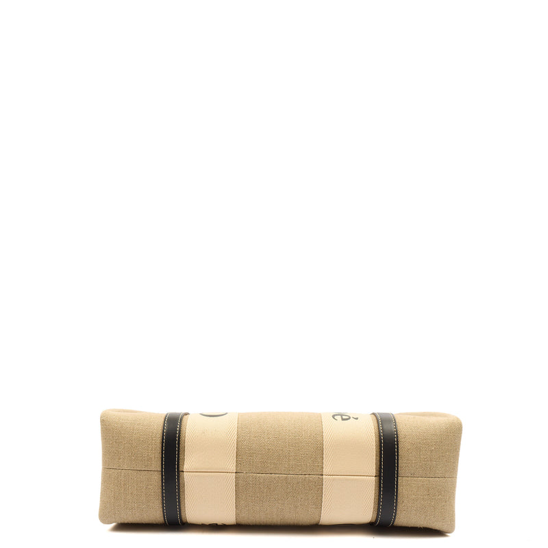 Picture of Chloe Tote Woody Tote - Medium in Neutral, Canvas