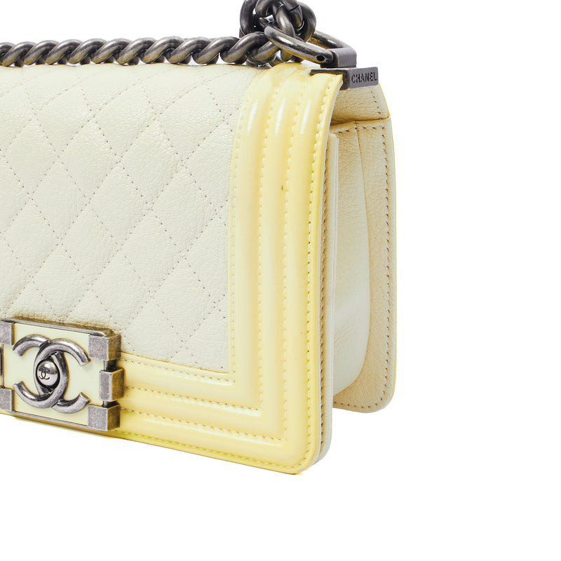Picture of Chanel Shoulder Bag Boy - Small in Neutral, Calfskin Leather