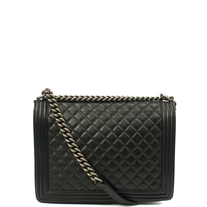 Picture of Chanel Shoulder Bag Boy - Large in Black, Calfskin Leather