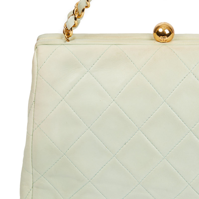 Picture of Chanel Shoulder Bag Clutch in Green, Lambskin Leather