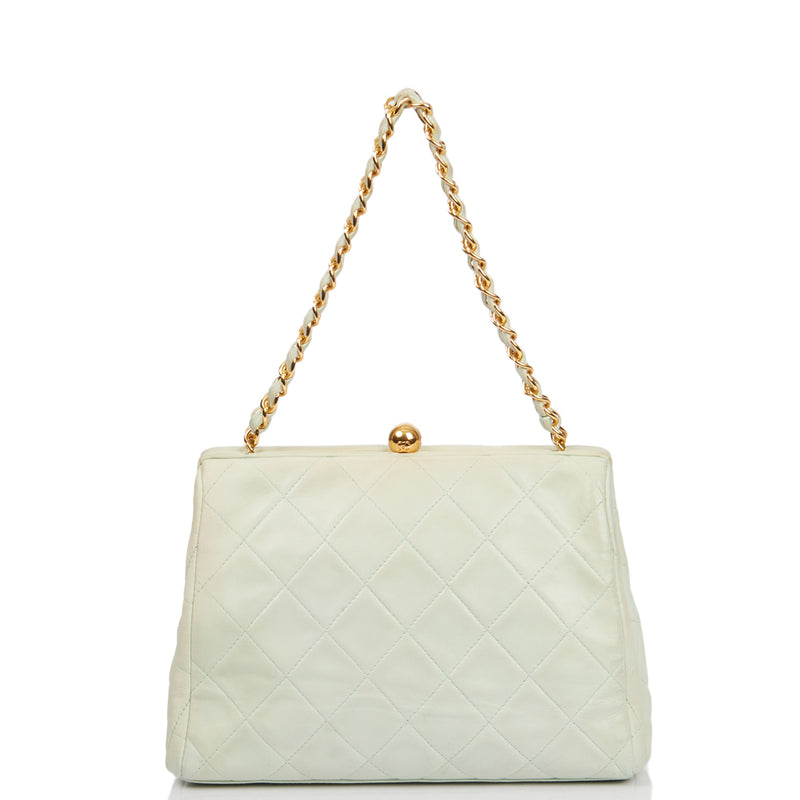 Picture of Chanel Shoulder Bag Clutch in Green, Lambskin Leather