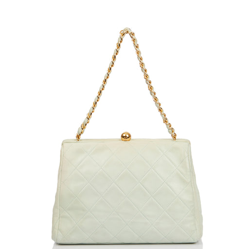 Picture of Chanel Shoulder Bag Clutch in Green, Lambskin Leather
