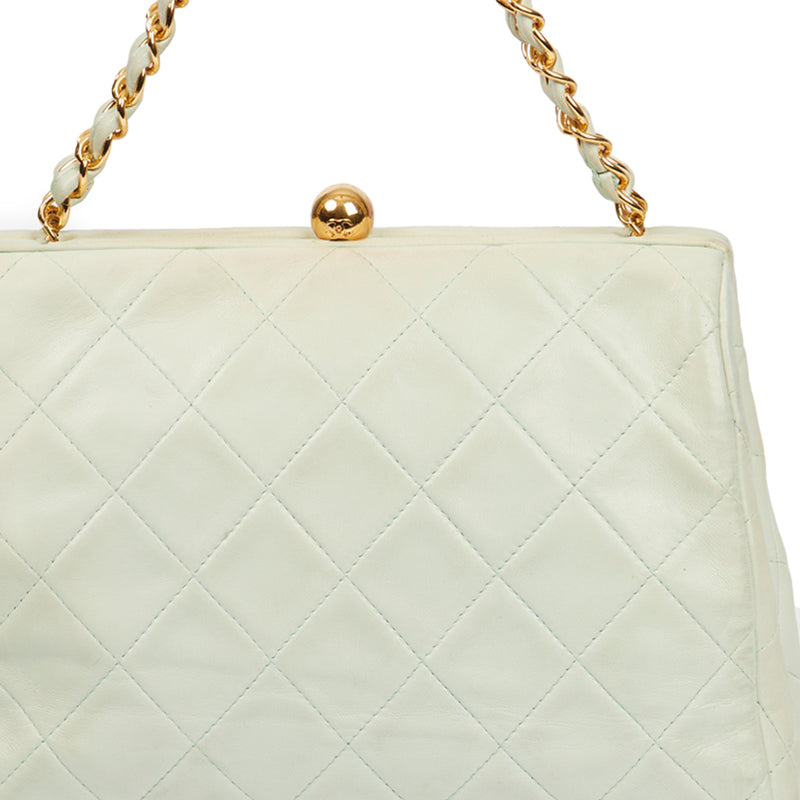 Picture of Chanel Shoulder Bag Clutch in Green, Lambskin Leather