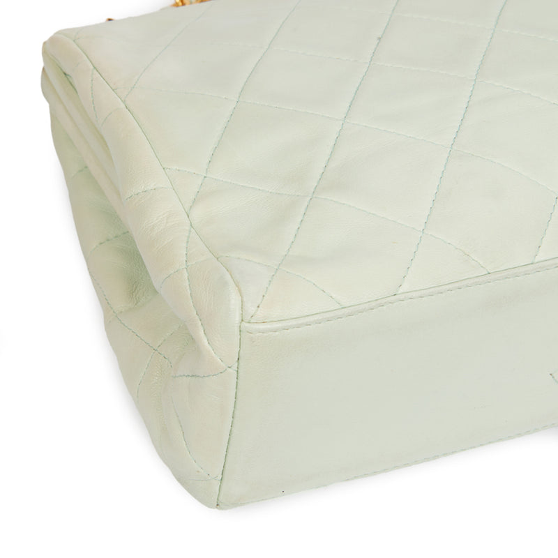 Picture of Chanel Shoulder Bag Clutch in Green, Lambskin Leather