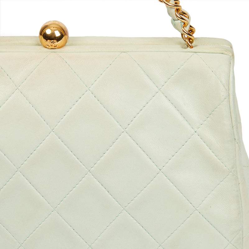 Picture of Chanel Shoulder Bag Clutch in Green, Lambskin Leather
