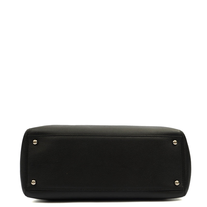 Picture of Chanel Tote Executive Shopper Tote in Black, Leather