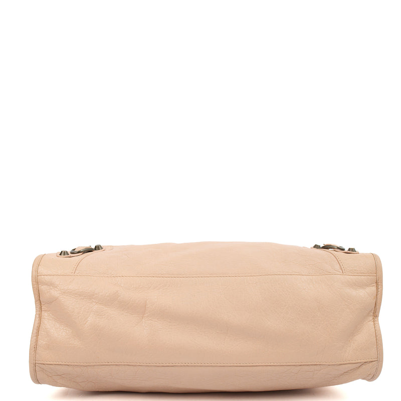 Picture of Balenciaga Tote Classic City - Medium in invalid, Veau (Calfskin)