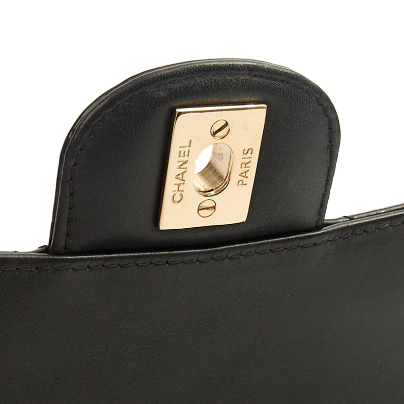 Picture of Chanel Shoulder Bag Classic Double Flap - Medium in Black, Patent Leather