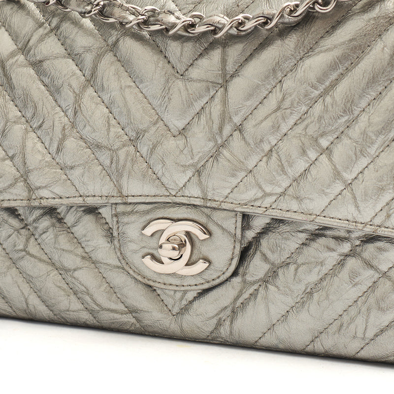 Picture of Chanel Shoulder Bag Classic Double Flap - Medium in Metallic, Patent Leather