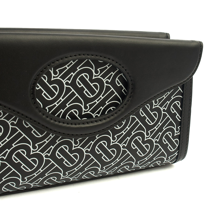 Picture of Burberry Cross Body Crossbody in Black, Leather