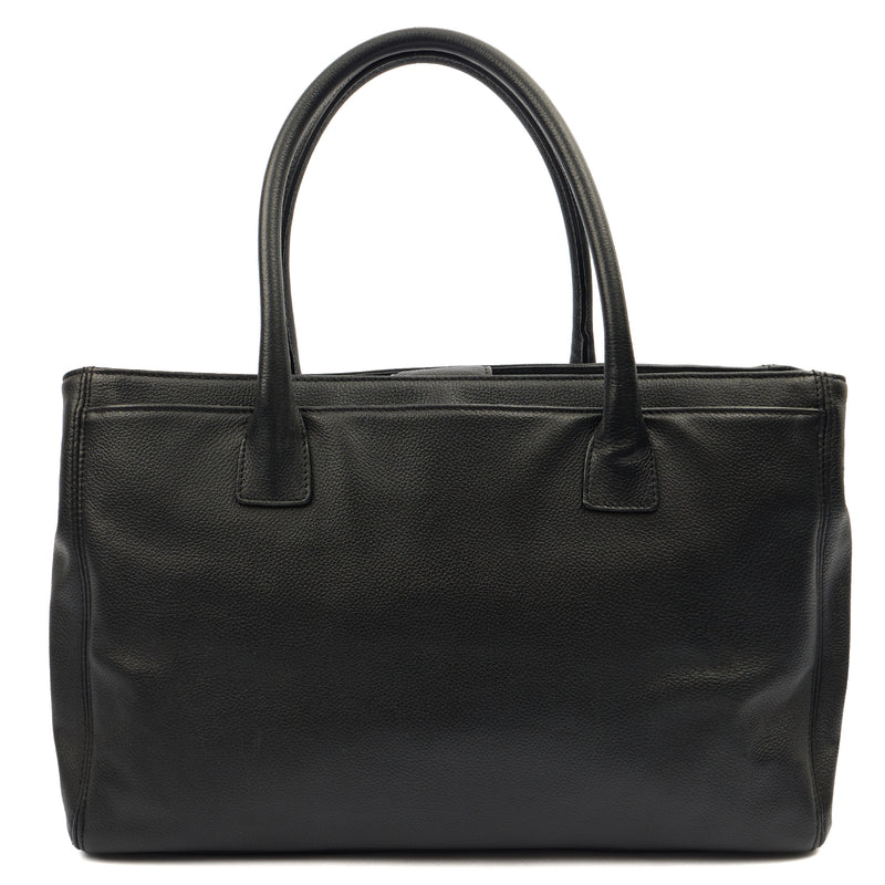 Picture of Chanel Tote Executive Shopper Tote in Black, Calfskin Leather