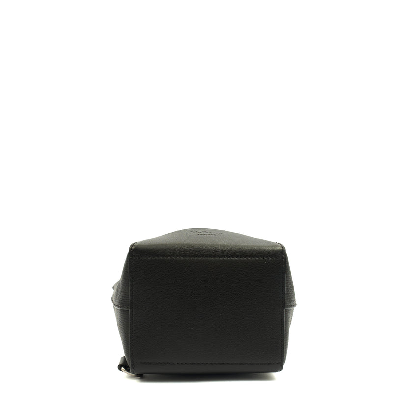 Picture of Mulberry Cross Body Crossbody in Black, Calfskin Leather
