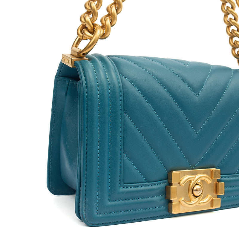 Picture of Chanel Shoulder Bag Boy - Small in Blue, Calfskin Leather