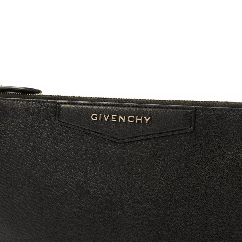 Picture of Givenchy Clutch Antigona Clutch in Black, Goat Skin