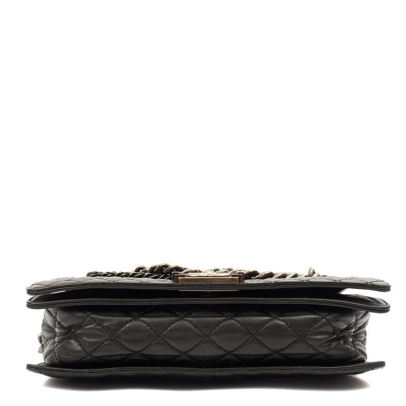 Picture of Chanel Shoulder Bag Boy - Medium in Black, Calfskin Leather