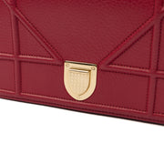 Picture of Christian Dior Clutch Diorama WOC in Burgundy, Calfskin