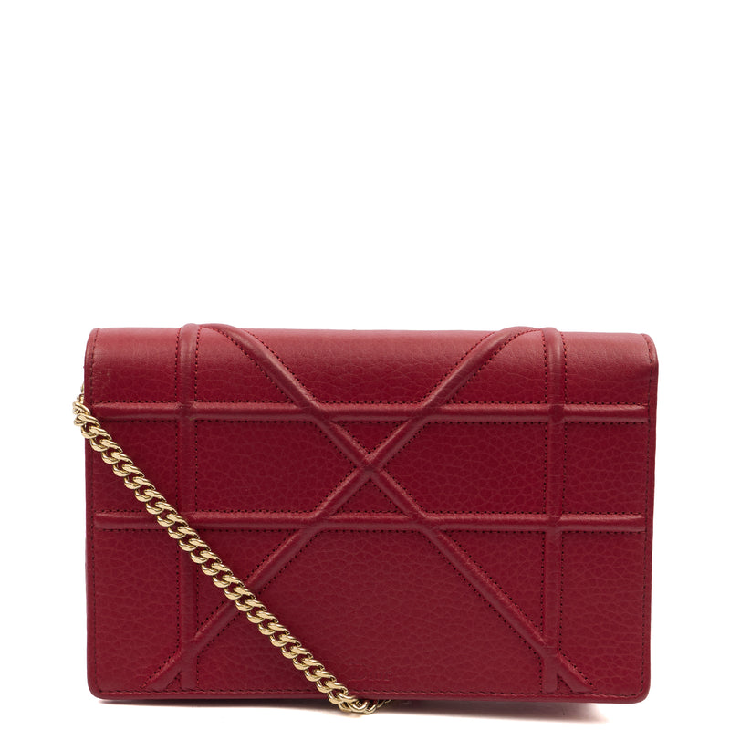 Picture of Christian Dior Clutch Diorama WOC in Burgundy, Calfskin