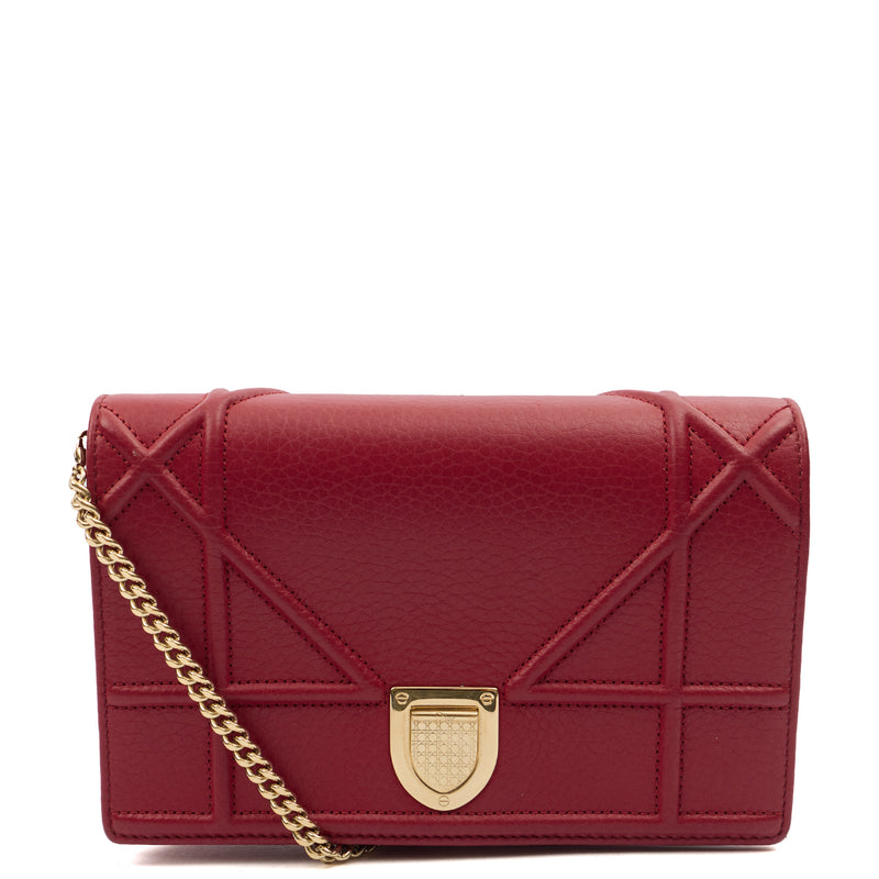 Picture of Christian Dior Clutch Diorama WOC in Burgundy, Calfskin