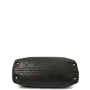 Picture of Chanel Tote Tote in Black, Calfskin Leather
