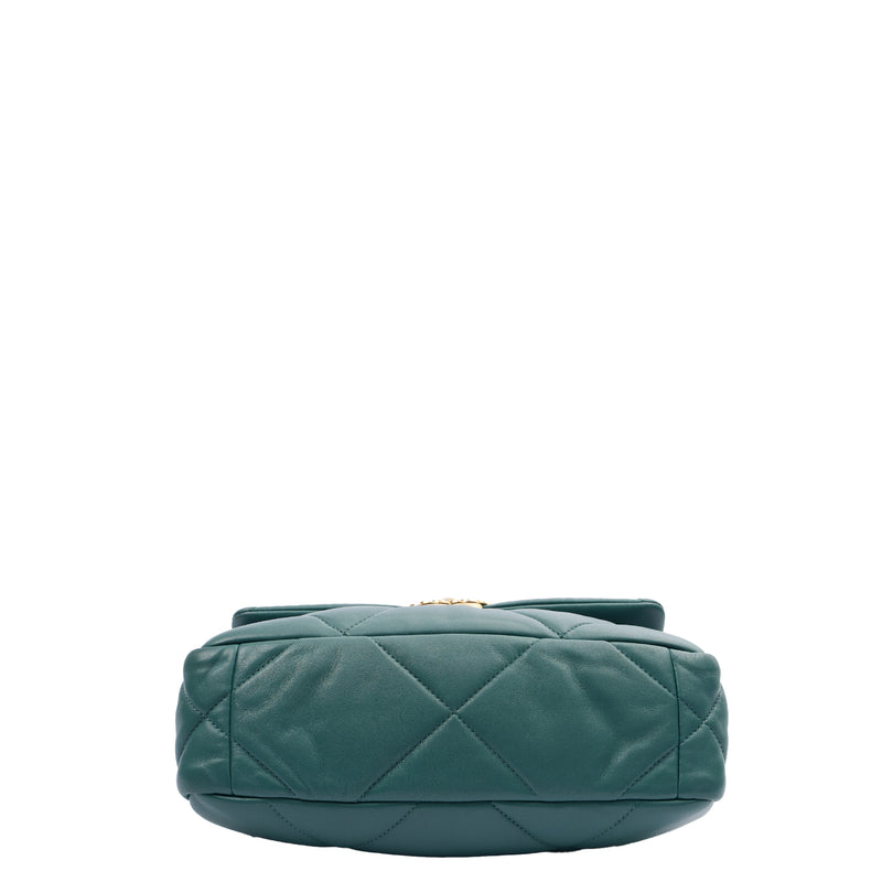 Picture of Chanel Cross Body Chanel 19 in Green, Calfskin Leather