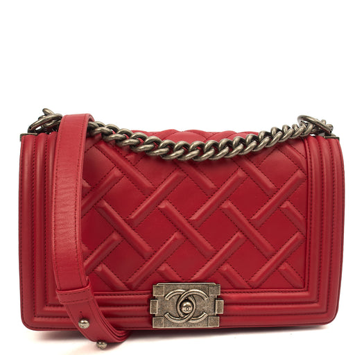 Picture of Chanel Shoulder Bag Boy - Medium in Red, Calfskin Leather