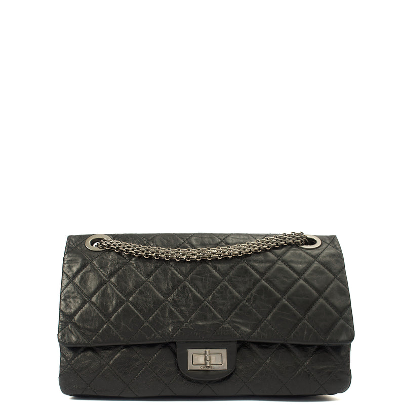 Picture of Chanel Shoulder Bag 2.55 Reissue - Maxi in Black, Crinkled Calfskin Leather
