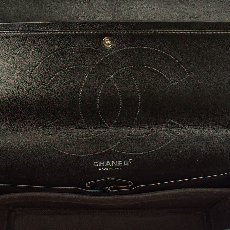 Picture of Chanel Shoulder Bag 2.55 Reissue - Maxi in Black, Crinkled Calfskin Leather