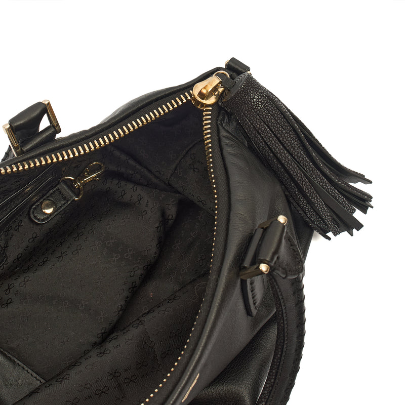 Picture of Anya Hindmarch Tote Maxi Zip- Top Handle  in Black, Leather