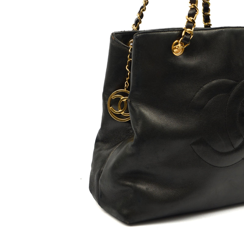 Picture of Chanel Tote Vintage Tote in Black, Lambskin Leather