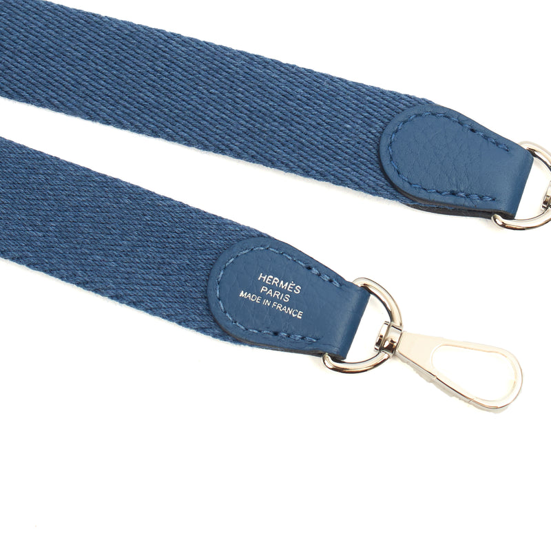 Picture of Hermes Cross Body Evelyne 16 in Bleu Jean, Clemence Leather