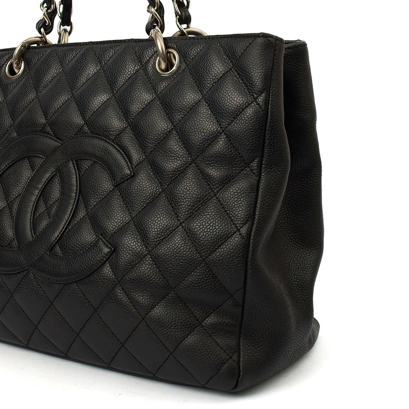 Picture of Chanel Tote Grand Shopping Tote in Black, Caviar Leather