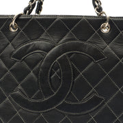 Picture of Chanel Tote Tote in Black, Leather