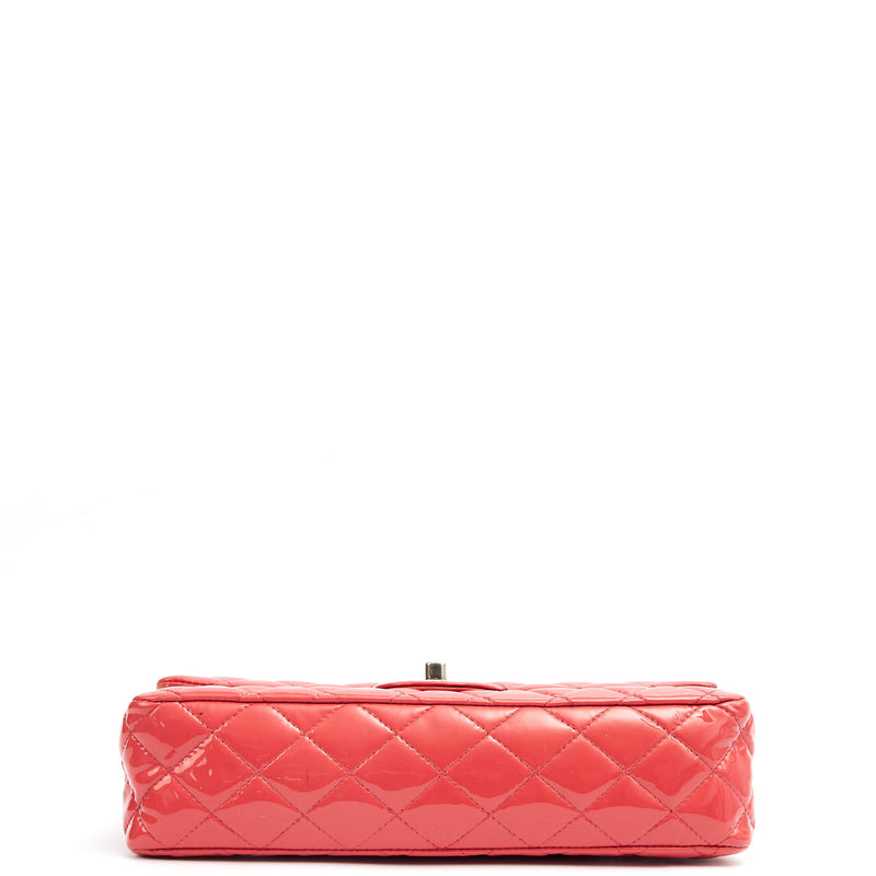 Picture of Chanel Shoulder Bag Classic Double Flap - Medium in Pink, Patent Leather