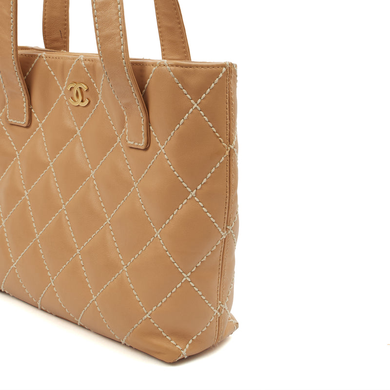 Picture of Chanel Tote Tote in Neutral, Calfskin Leather
