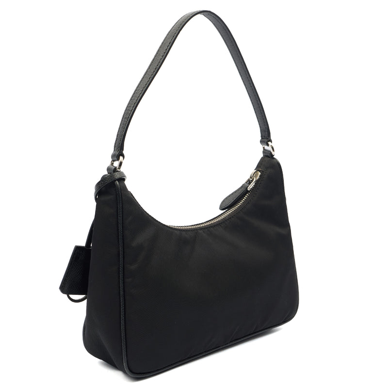 Prada Shoulder Bag Re-Edition 2005 Re-Nylon Bag in Black, Nylon