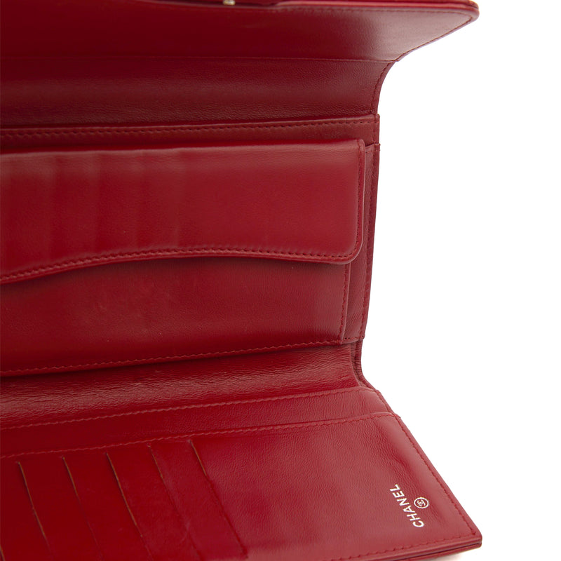 Picture of Chanel Purse Classic Bi Fold Wallet  in Red, Leather