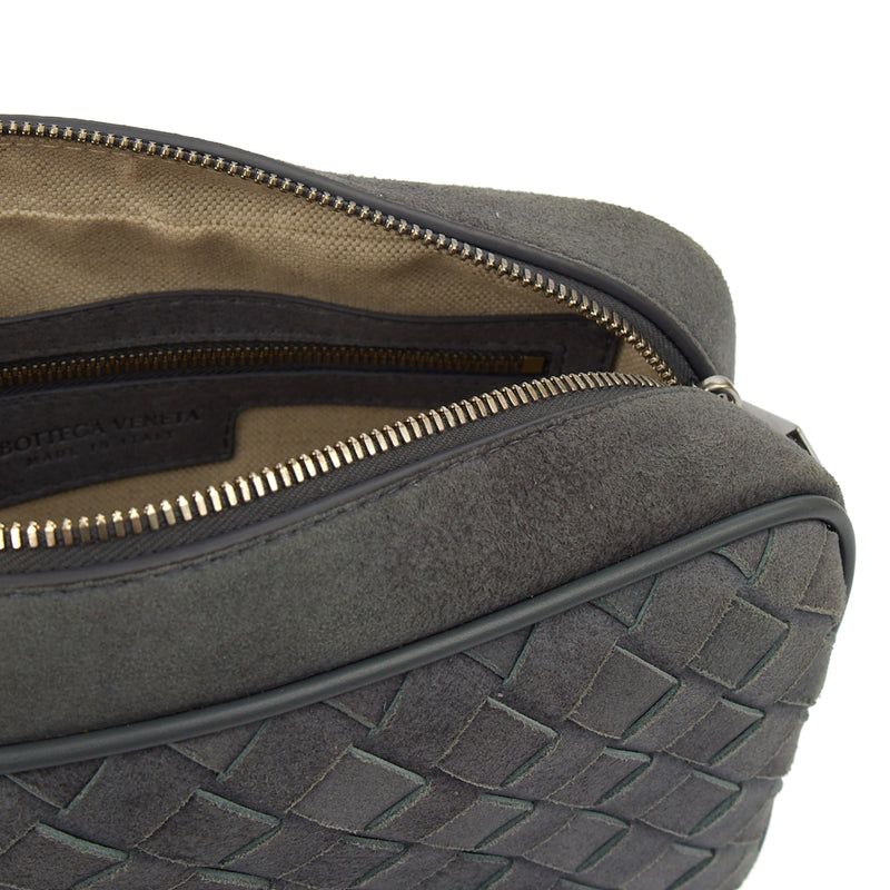 Picture of Bottega Veneta Cross Body Cross Body in Grey, Suede