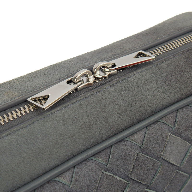 Picture of Bottega Veneta Cross Body Cross Body in Grey, Suede