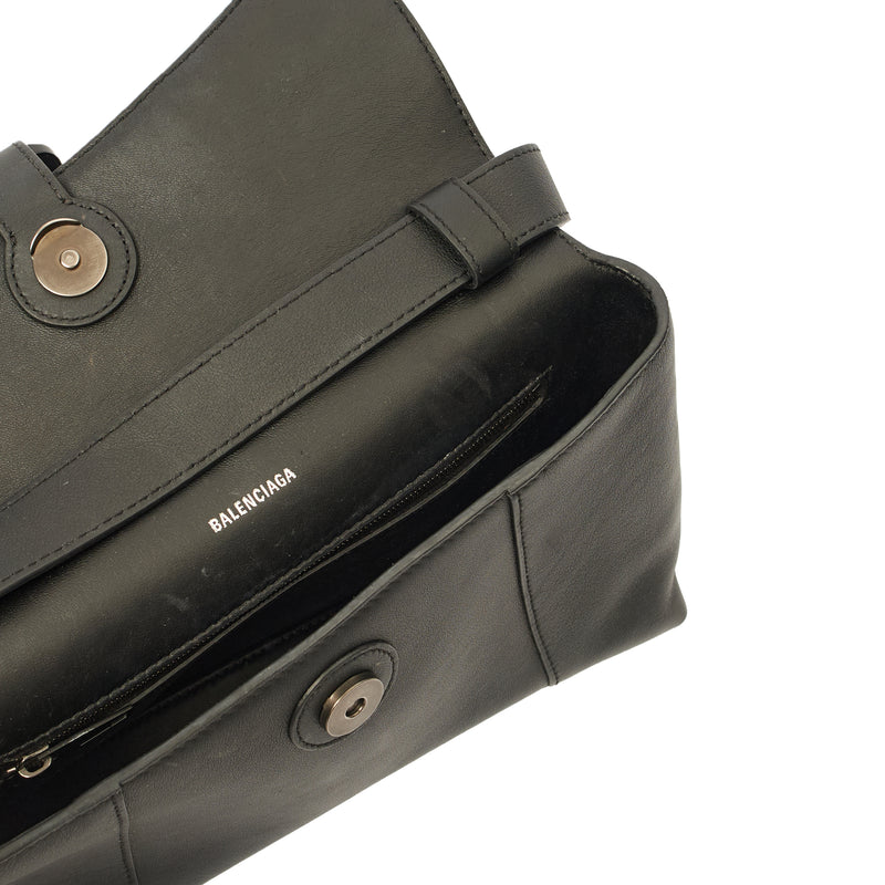 Picture of Balenciaga Shoulder Bag Downtown - Small in Black, Leather