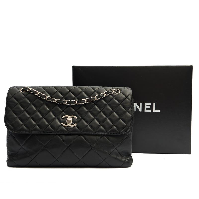 Picture of Chanel Shoulder Bag Classic Single Flap - Jumbo in Black, Lambskin Leather