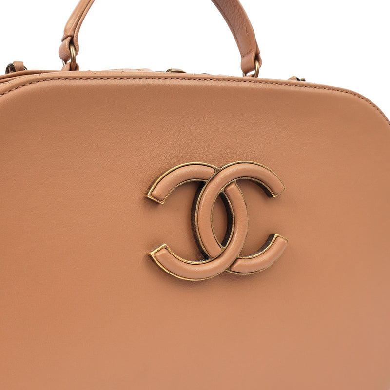 Picture of Chanel Cross Body Vanity Case in Brown, Leather