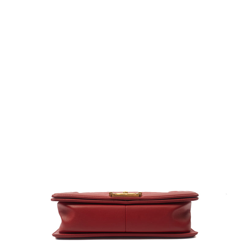 Picture of Chanel Shoulder Bag Boy - Medium in Red, Lambskin Leather