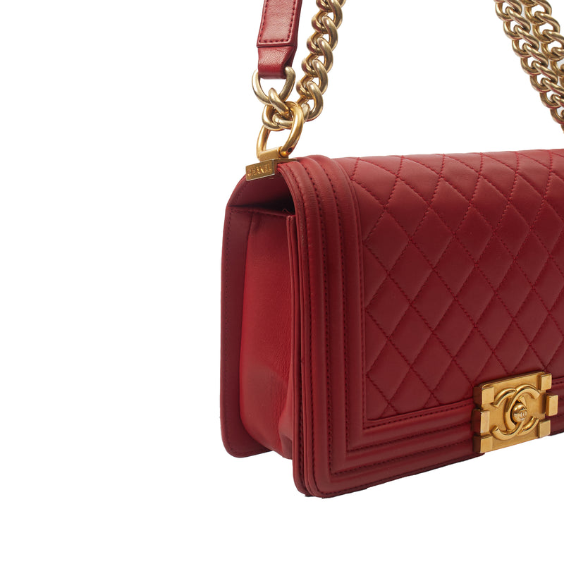 Picture of Chanel Shoulder Bag Boy - Medium in Red, Lambskin Leather