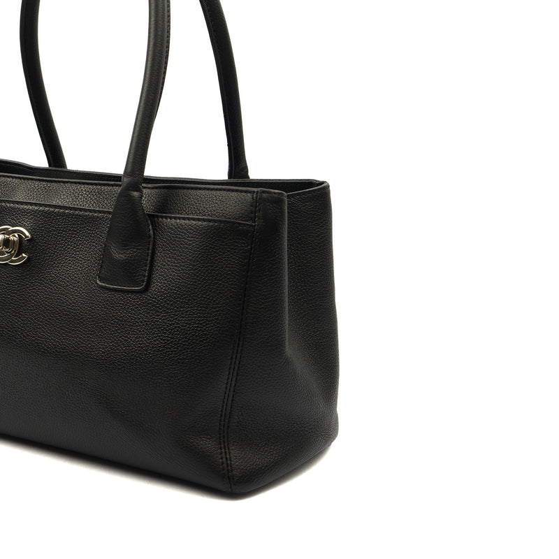 Picture of Chanel Tote Executive Shopper Tote in Black, Leather