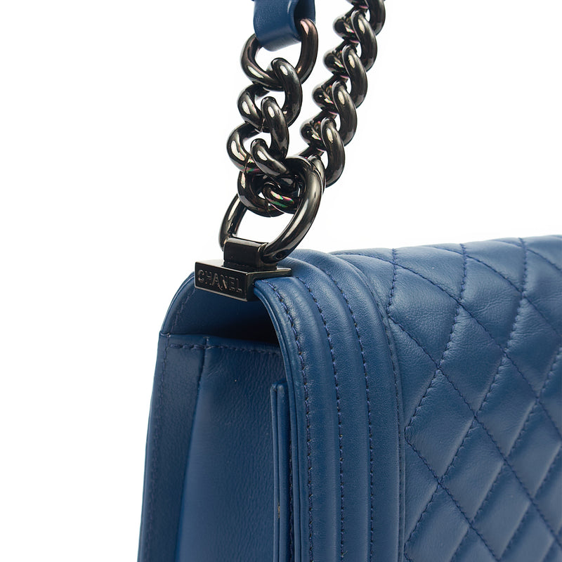 Picture of Chanel Shoulder Bag Boy - Medium in Blue, Leather