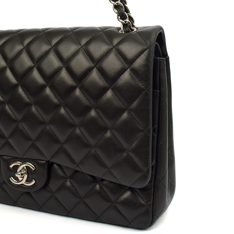 Picture of Chanel Cross Body Classic - Maxi in Black, Lambskin Leather